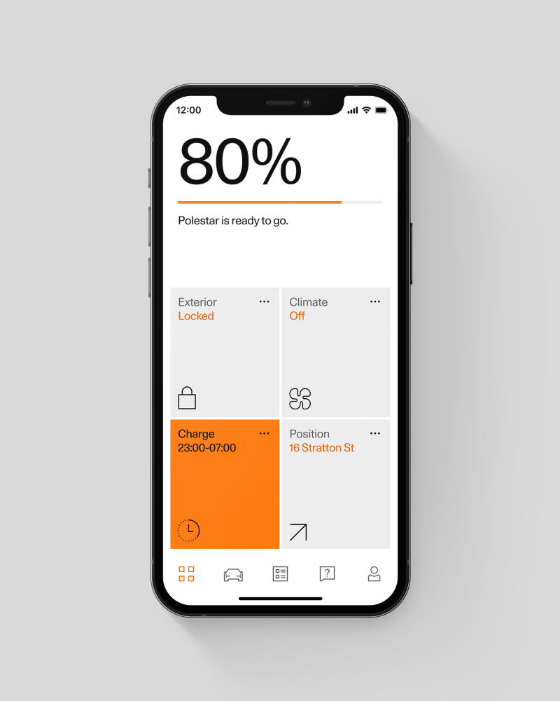 Showing the Polestar app on smartphone with battery capacity