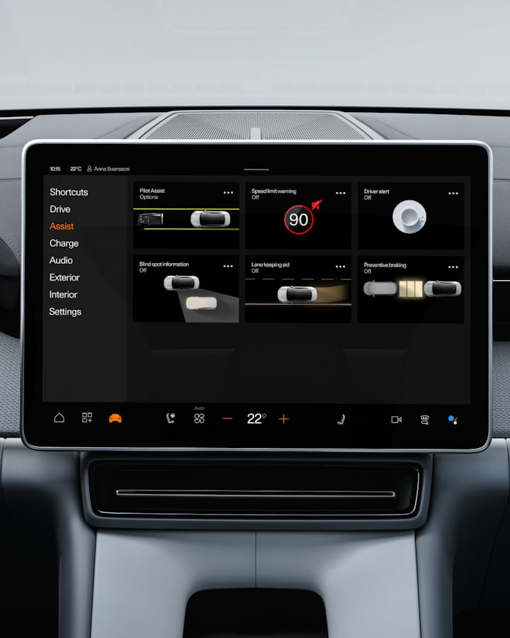 Polestar 4 centre display Assist screen